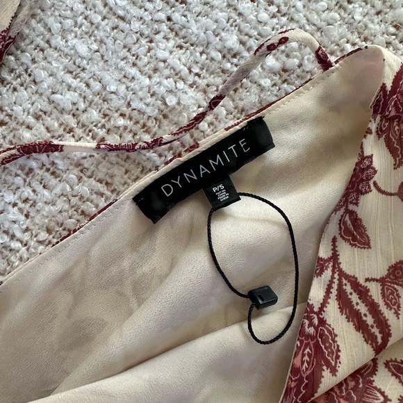 Dynamite dress - Picture 2 of 2